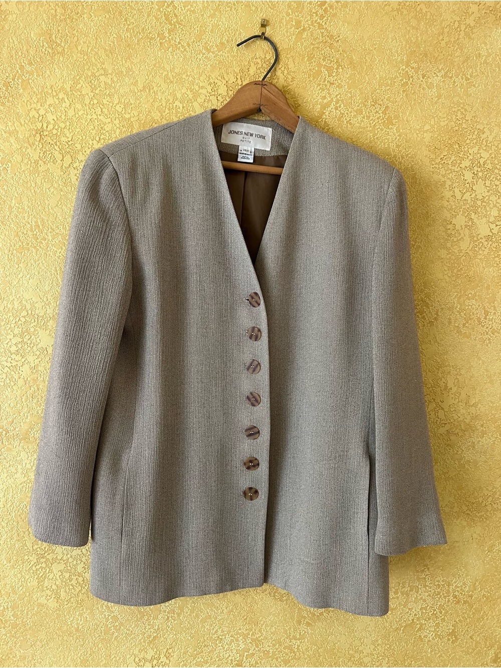 Jones New York Women's Light Taupe Button-Front Blazer